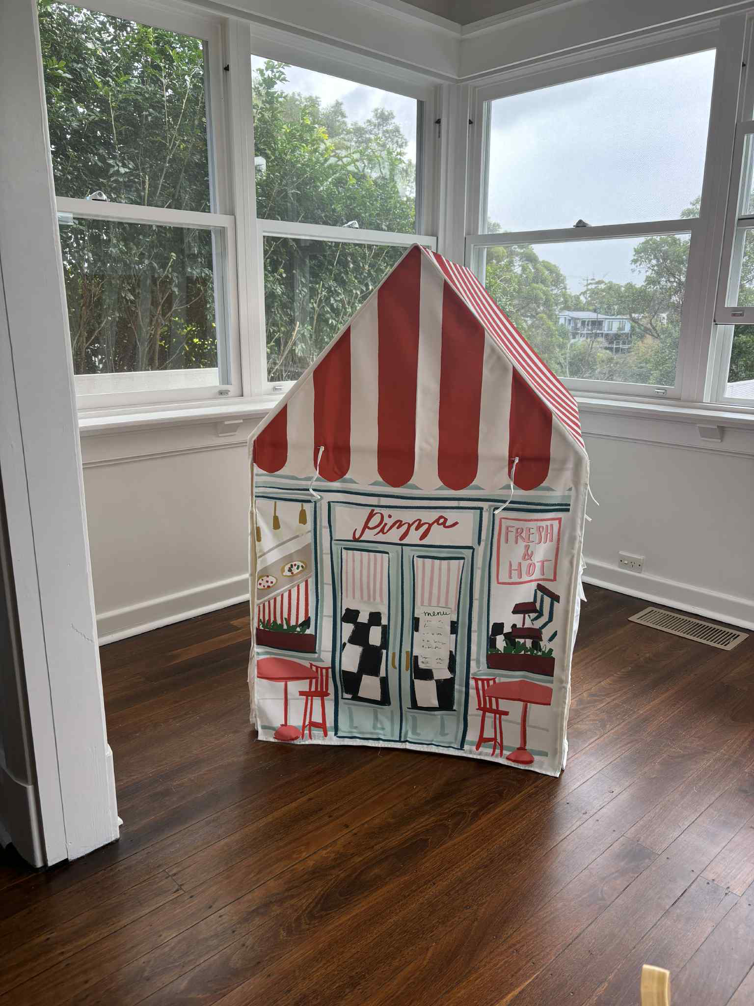 Flippi Pizza Restaurant Tent Cover