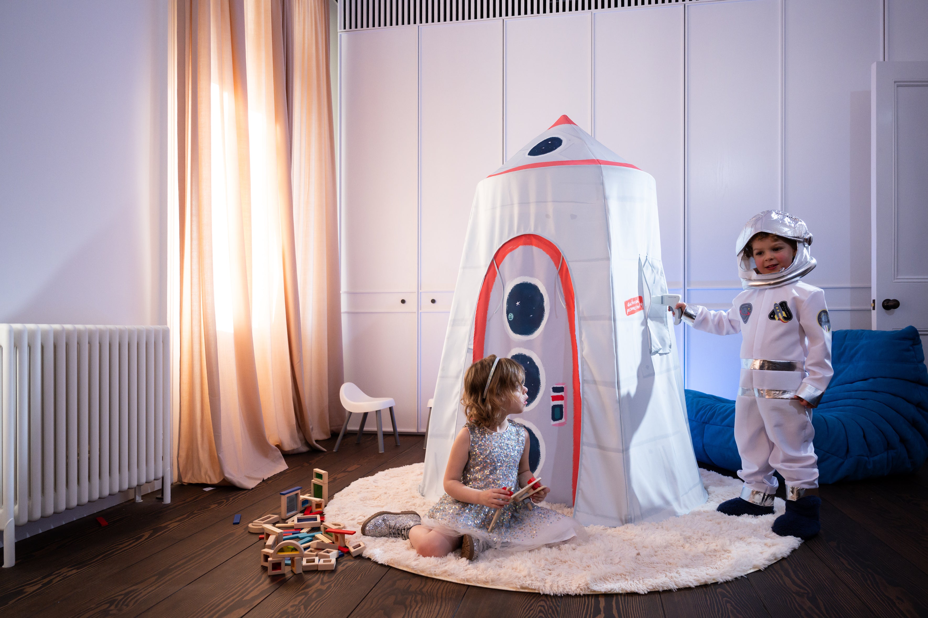 Flippi Pop-Up Rocket Tent