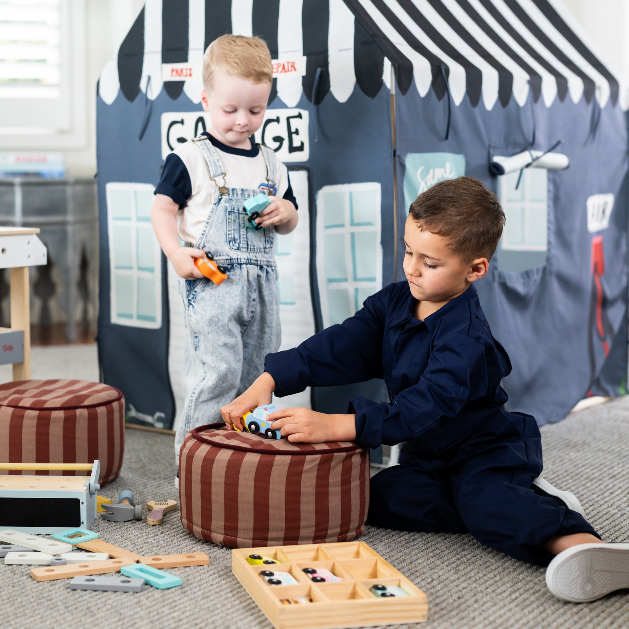 Flippi Mechanic Tent (Includes Flippi Frame & Tent Cover)